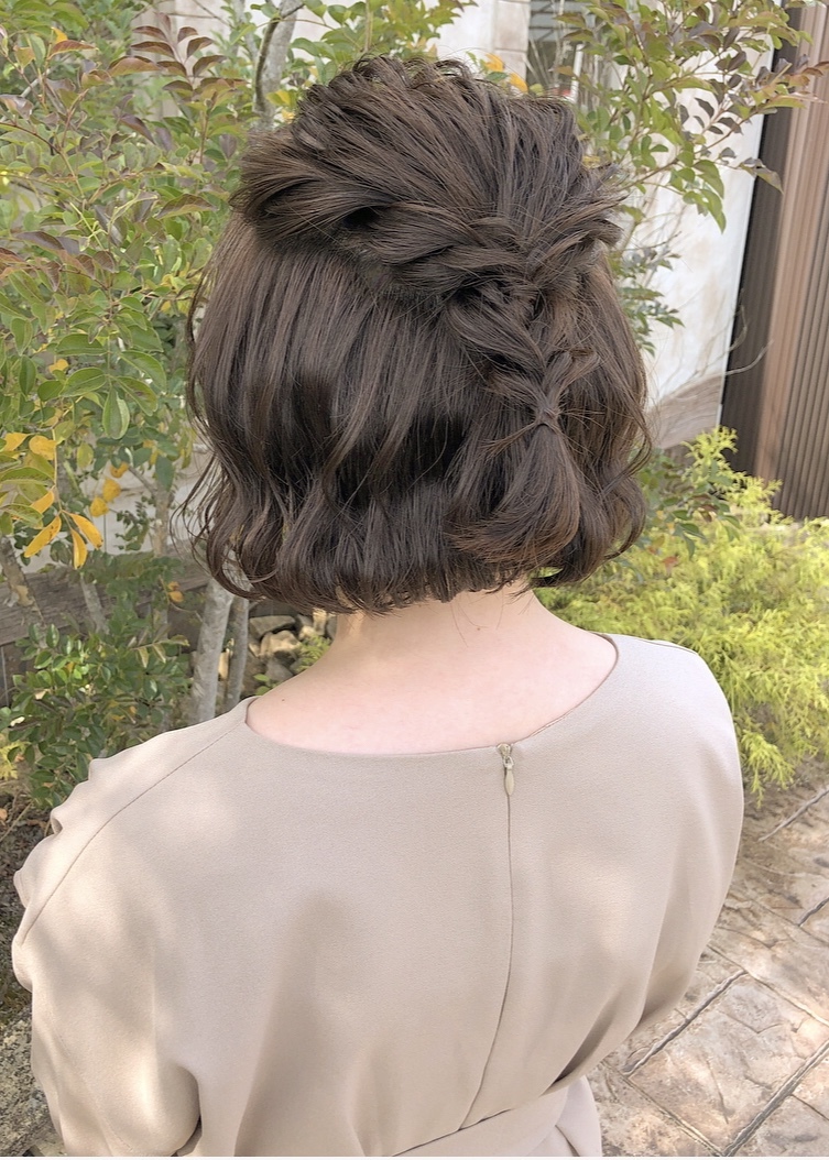 顎ラインボブのヘアアレンジ