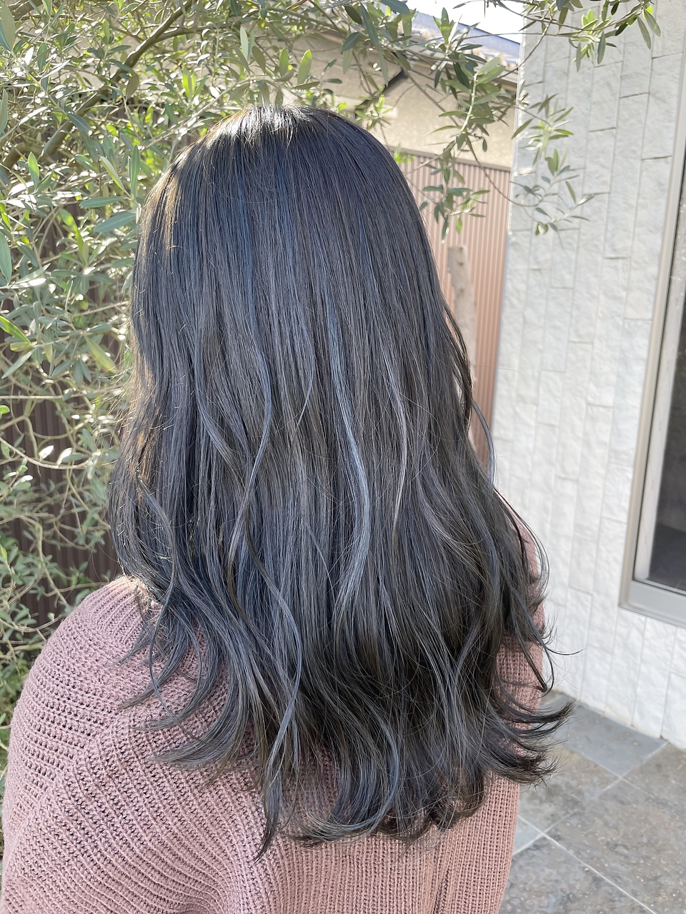 21年夏 透け感あふれる軽やかヘアカラーで透明度upを狙おう 明るめ 暗めもたっぷりご紹介 ホットペッパービューティーマガジン