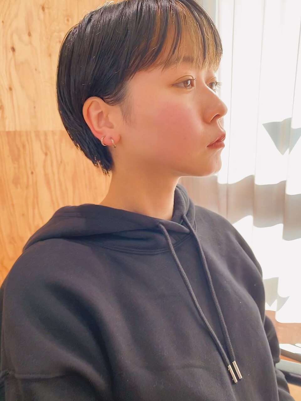 インナーバングカラー　マッシュショート　大阪美容室