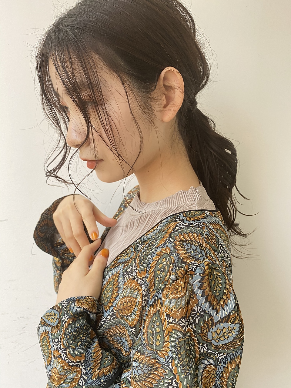 大人っぽポニーテール徹底研究 結ぶ位置や前髪 後れ毛で印象が変わるアレンジ特集 ホットペッパービューティーマガジン