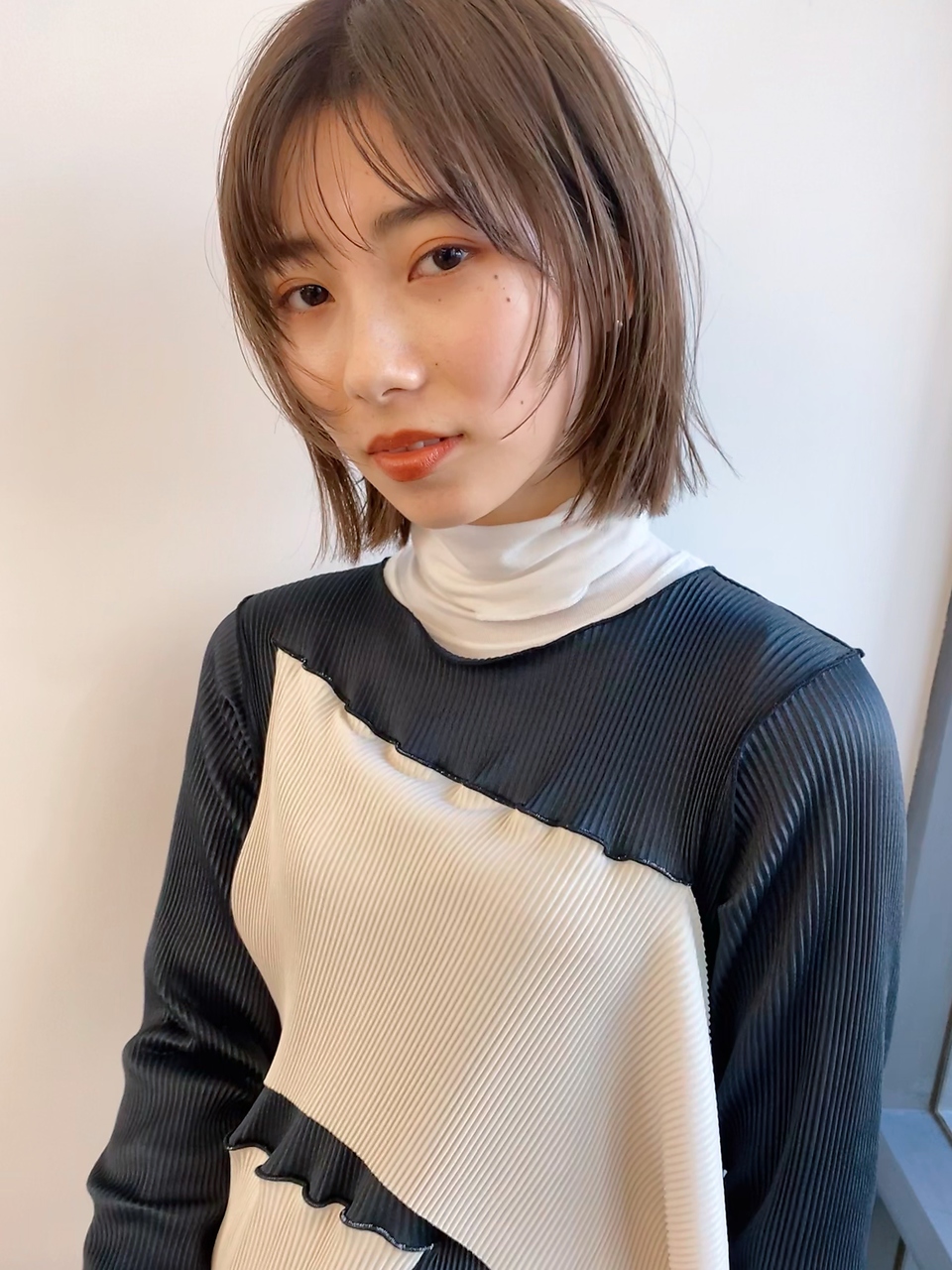 まろベージュ×ウルフボブ