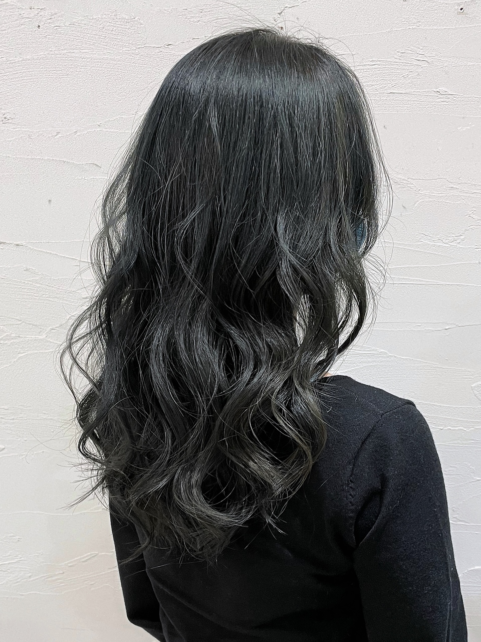 ブルーグレージュってどんな色 色味の印象からレングス別カラーサンプルまで ホットペッパービューティーマガジン