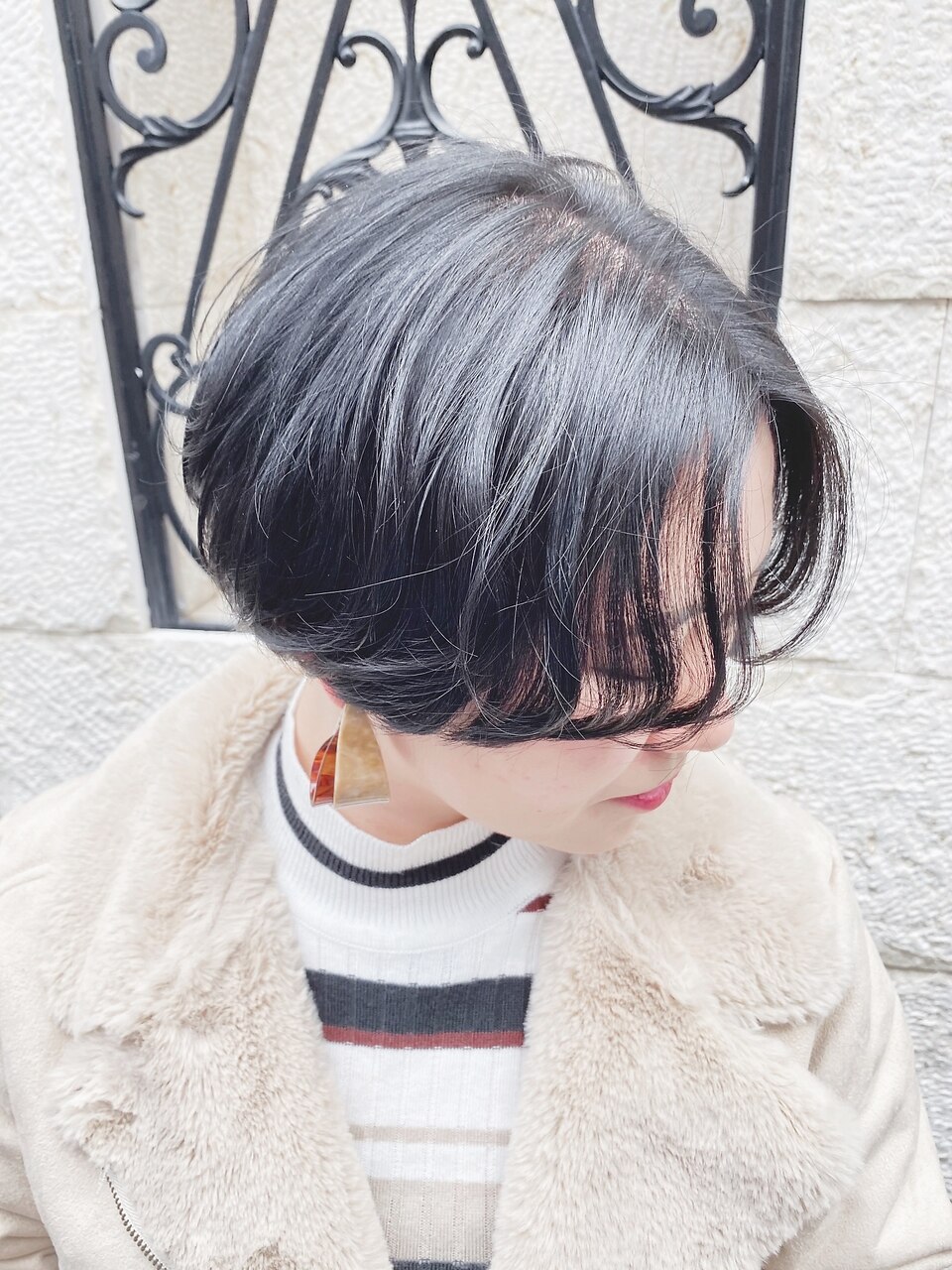 センターパートハンサムショート