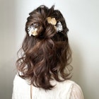 ルーズなお団子ハーフアップ