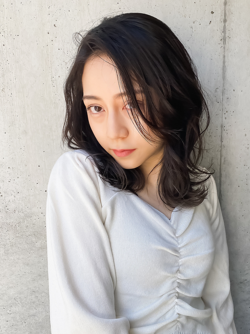【飛田野】かきあげ前髪の大人可愛いくびれミディ