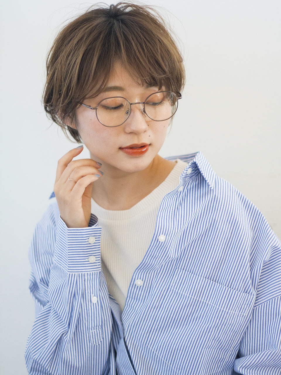 インターンに参加する際の髪型は 就活で好印象を残す髪色 前髪も解説 ホットペッパービューティーマガジン