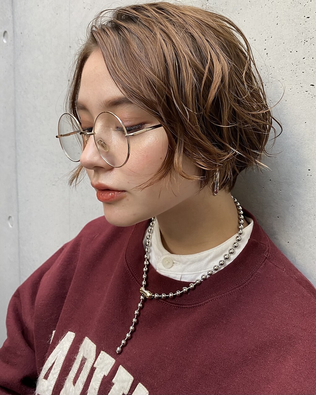 ショートパーマ　ホワイトアッシュ　佐々木