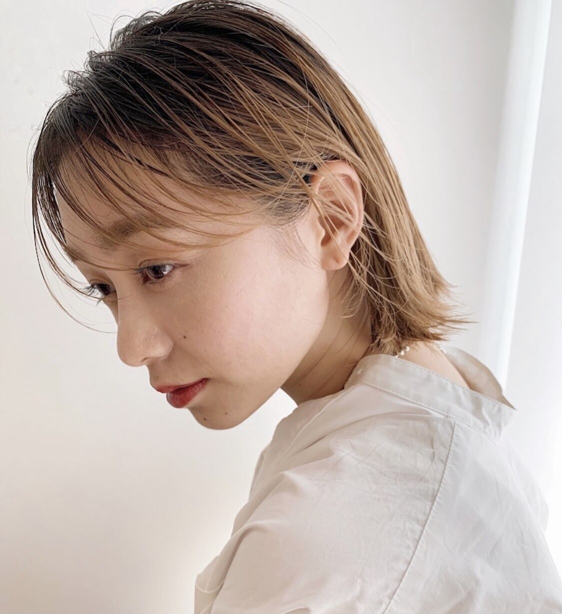【Gigi】外ハネボブ セクションカラー ペールベージュ