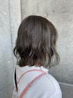 オリーブベージュ