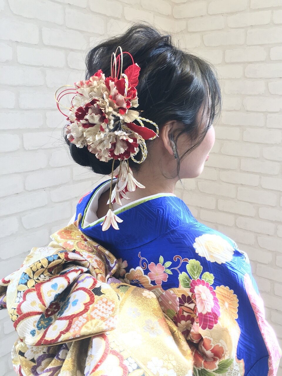 22年 成人式にアレンジしやすい長さって ミディアムさん必見 振袖ヘアアレンジ集 ホットペッパービューティーマガジン
