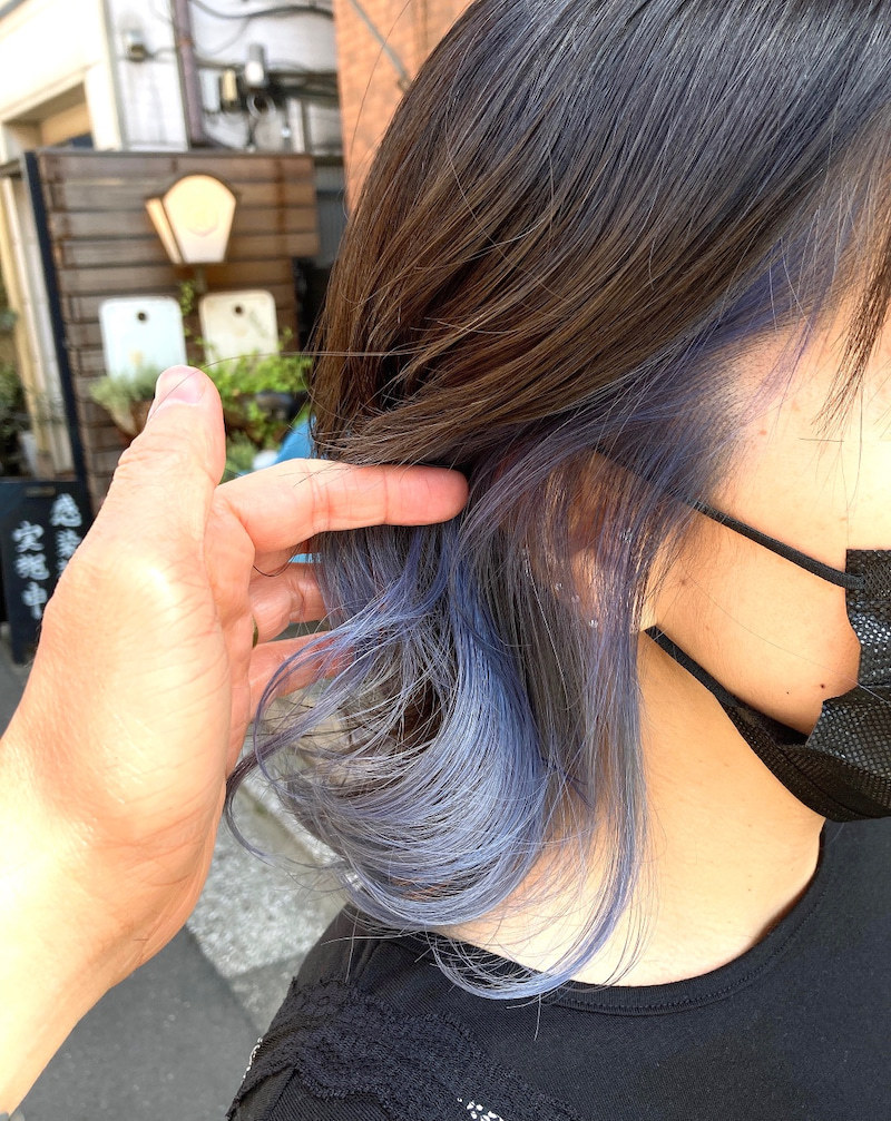 黒髪に似合うインナーカラーとは ワンランク上のおしゃれヘアにイメチェンしよう ホットペッパービューティーマガジン 黒髪に似合うインナーカラーとは ワンランク上のおしゃれヘアにイメチェンしよう ホットペッパービューティーマガジン