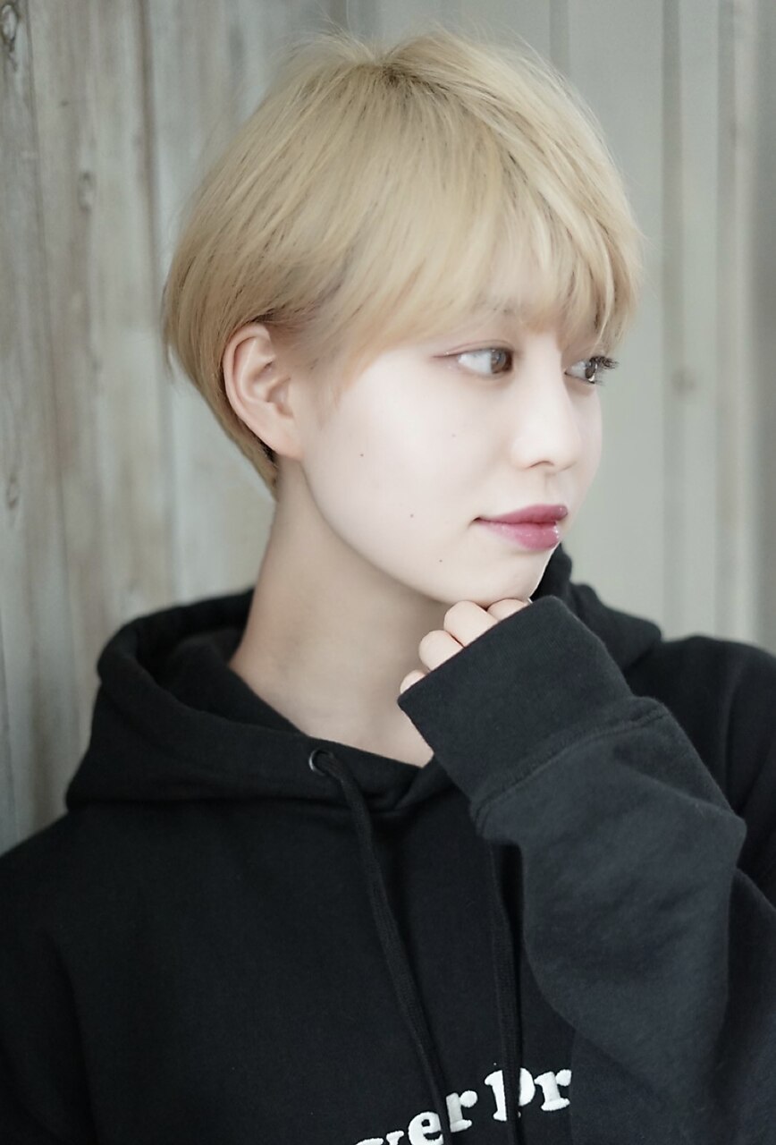 大人可愛い/小顔耳掛けハンサムひし形ショート/吉祥寺m1