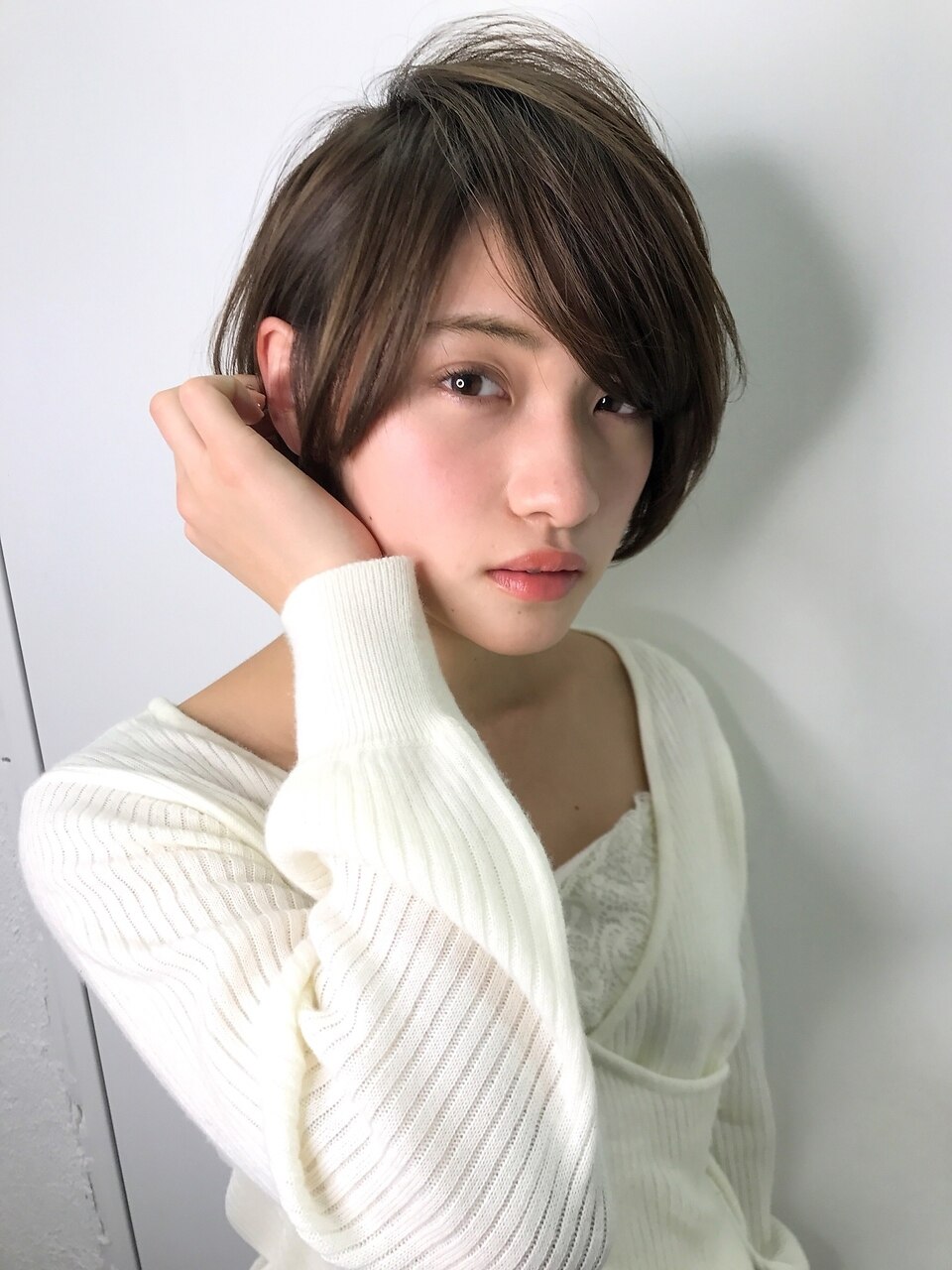 【サングース東海林】耳かけオン眉ショート