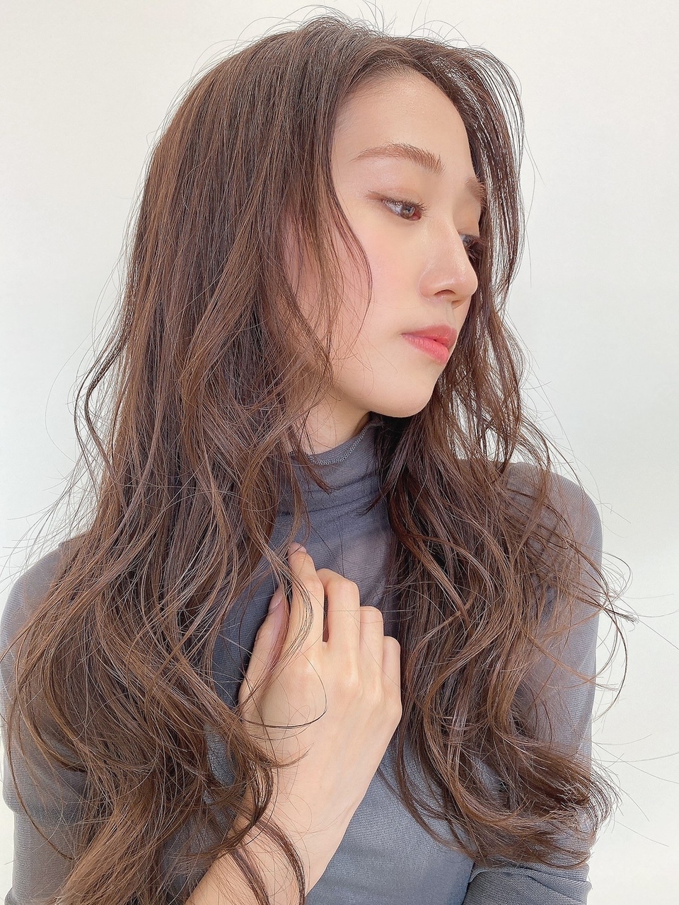 感度高め女子にぴったりセミウェットなふんわりカール♪