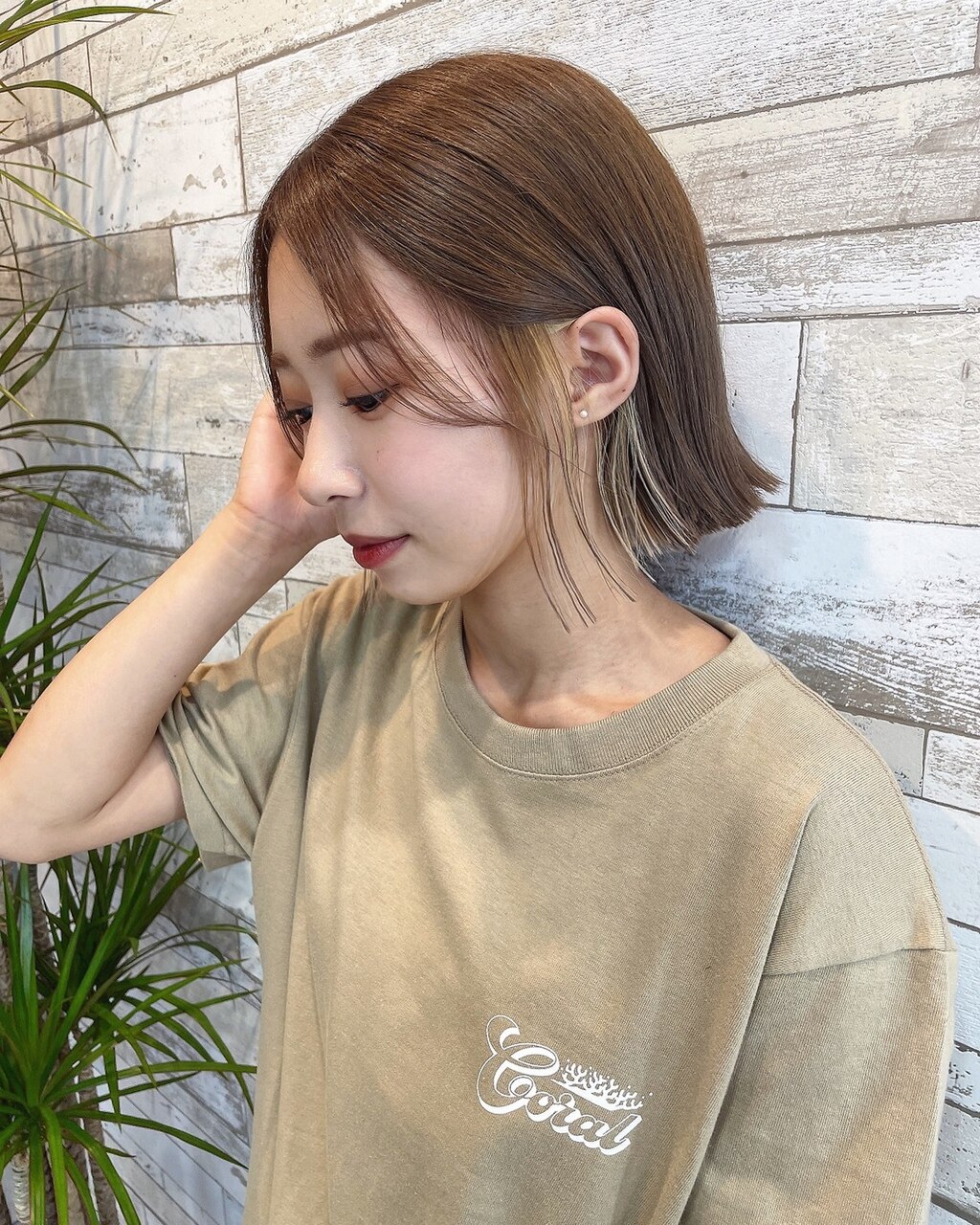 【Coral】切りっぱなしボブ＆インナーベージュカラー
