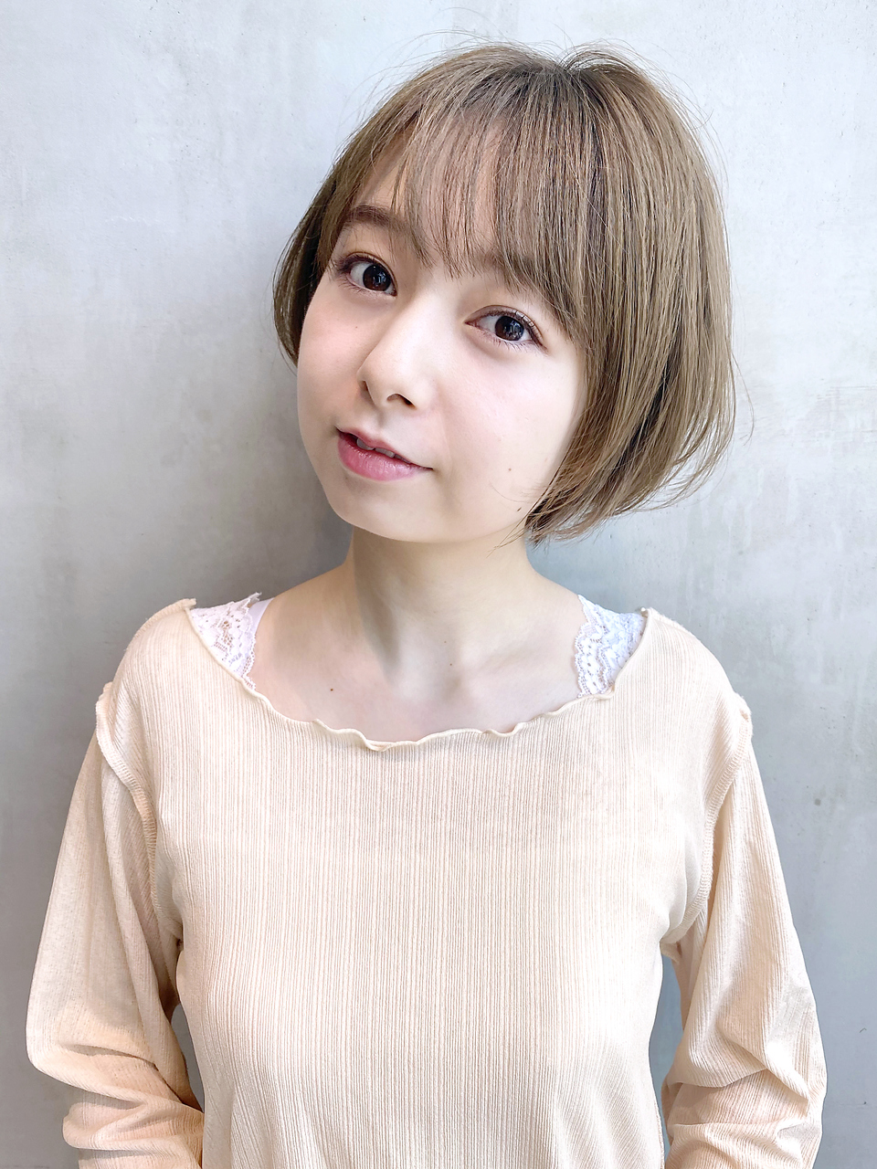 ナチュラルショート_Aラインボブマロンベージュ_38155