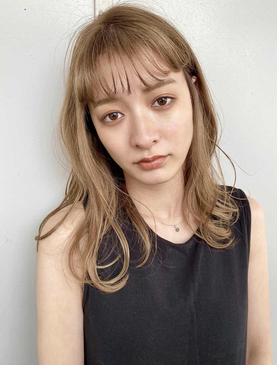 簡単前髪アレンジテク 伸ばしかけや顔型別 おしゃバングにする方法って ホットペッパービューティーマガジン