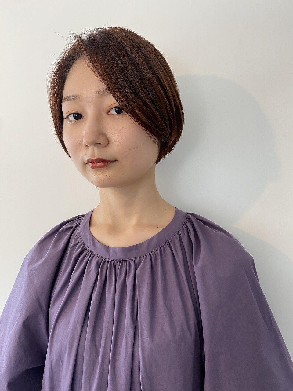 マロンベージュ大人ショートボブ