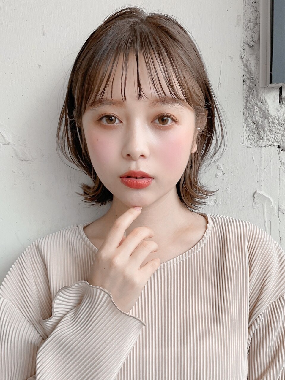 丸顔とレイヤーボブは相性抜群 顔のお悩みを上手に隠せるスタイル特集 ホットペッパービューティーマガジン 丸顔とレイヤーボブは相性抜群 顔のお悩みを上手に隠せるスタイル特集 ホットペッパービューティーマガジン