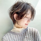 ふわっとショートボブ_マロンベージュかきあげロング_8594