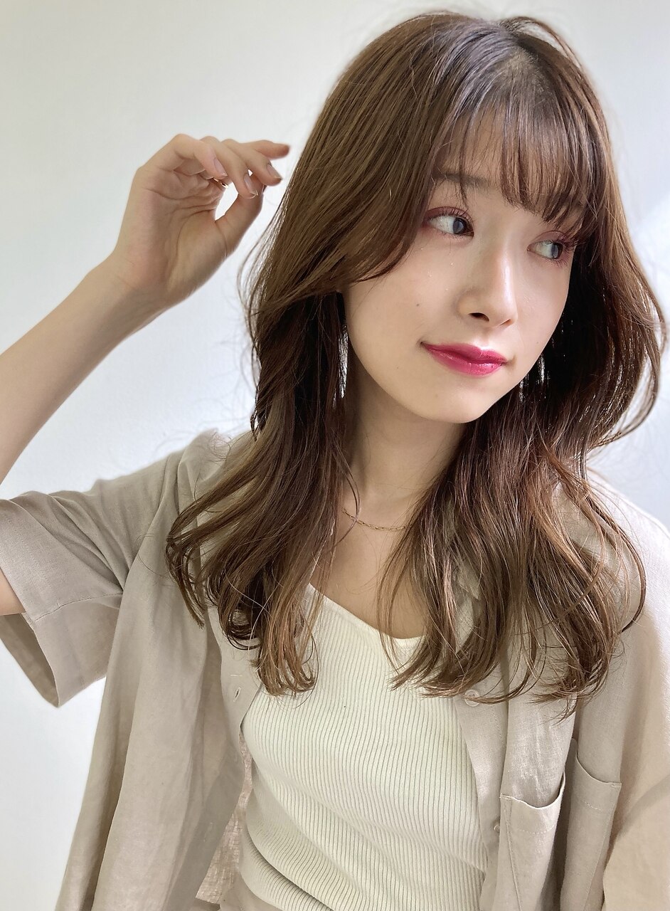くびれ巻きで韓国風アレンジに挑戦 今っぽおしゃれなおすすめスタイル特集 ホットペッパービューティーマガジン くびれ巻きで韓国風アレンジに挑戦 今っぽおしゃれなおすすめスタイル特集 ホットペッパービューティーマガジン