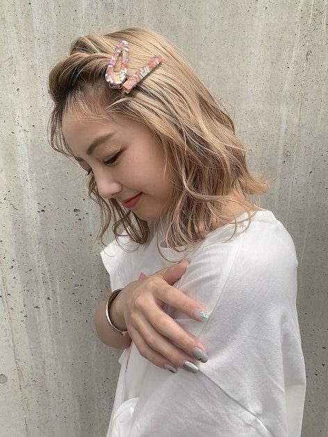 ヘアピンはアレンジの好アクセント 留め方上手をマネして簡単可愛いヘアスタイルに ホットペッパービューティーマガジン