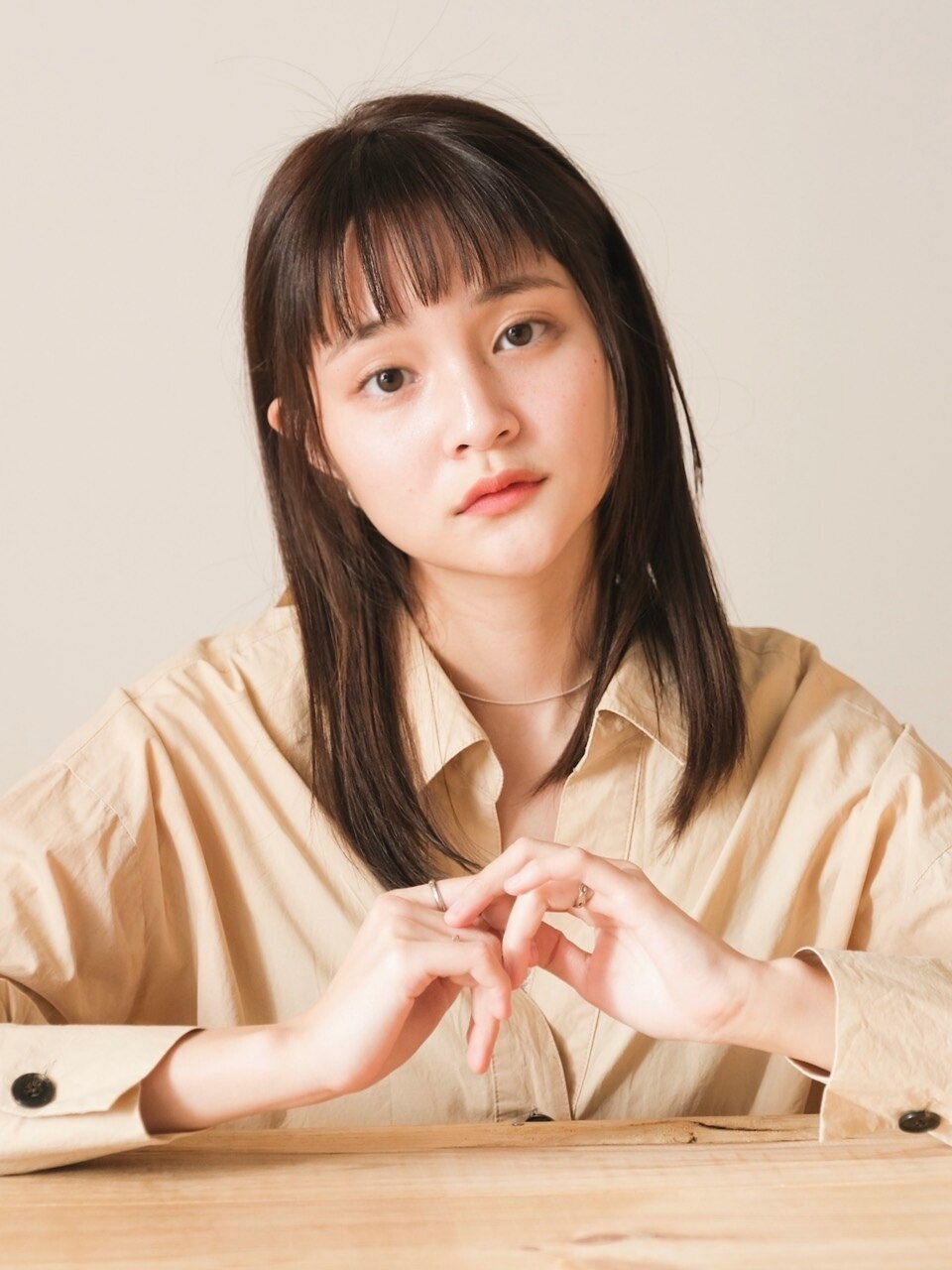 眉上バング×ナチュラル酸性ストレート