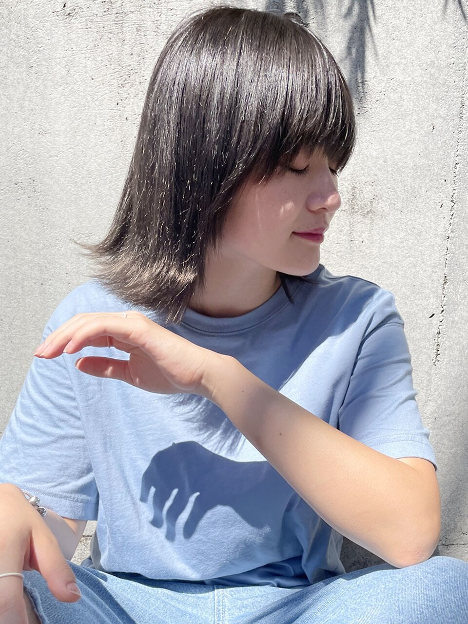 ダークグレージュで透ける暗髪に 暗めのグレージュカラー見本集 ホットペッパービューティーマガジン ダークグレージュで透ける暗髪に 暗めのグレージュカラー見本集 ホットペッパービューティーマガジン