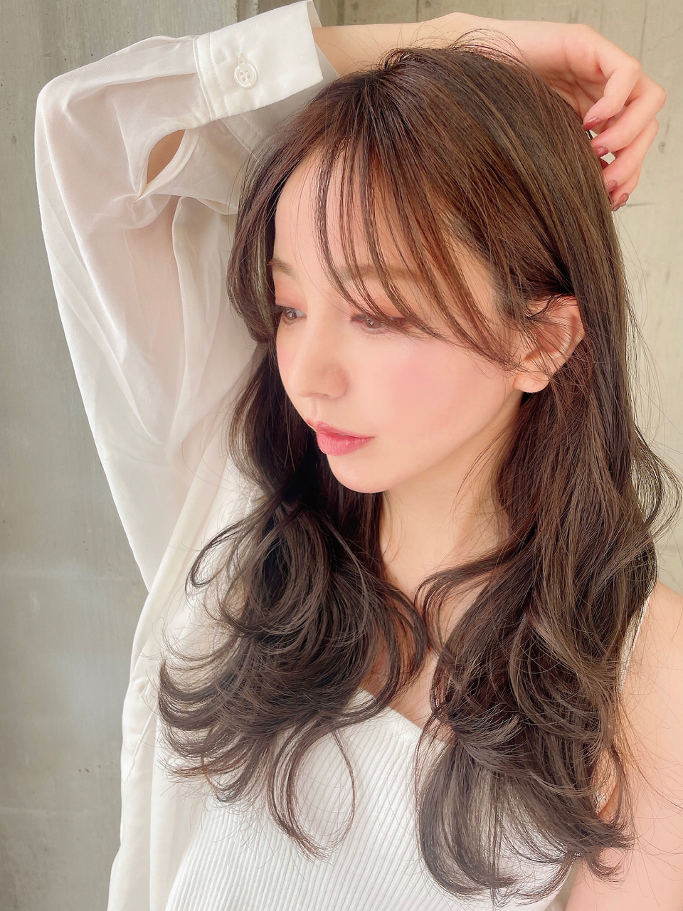 グレー系ヘアカラースタイル集 くすみ色で今っぽく こなれヘアに ホットペッパービューティーマガジン