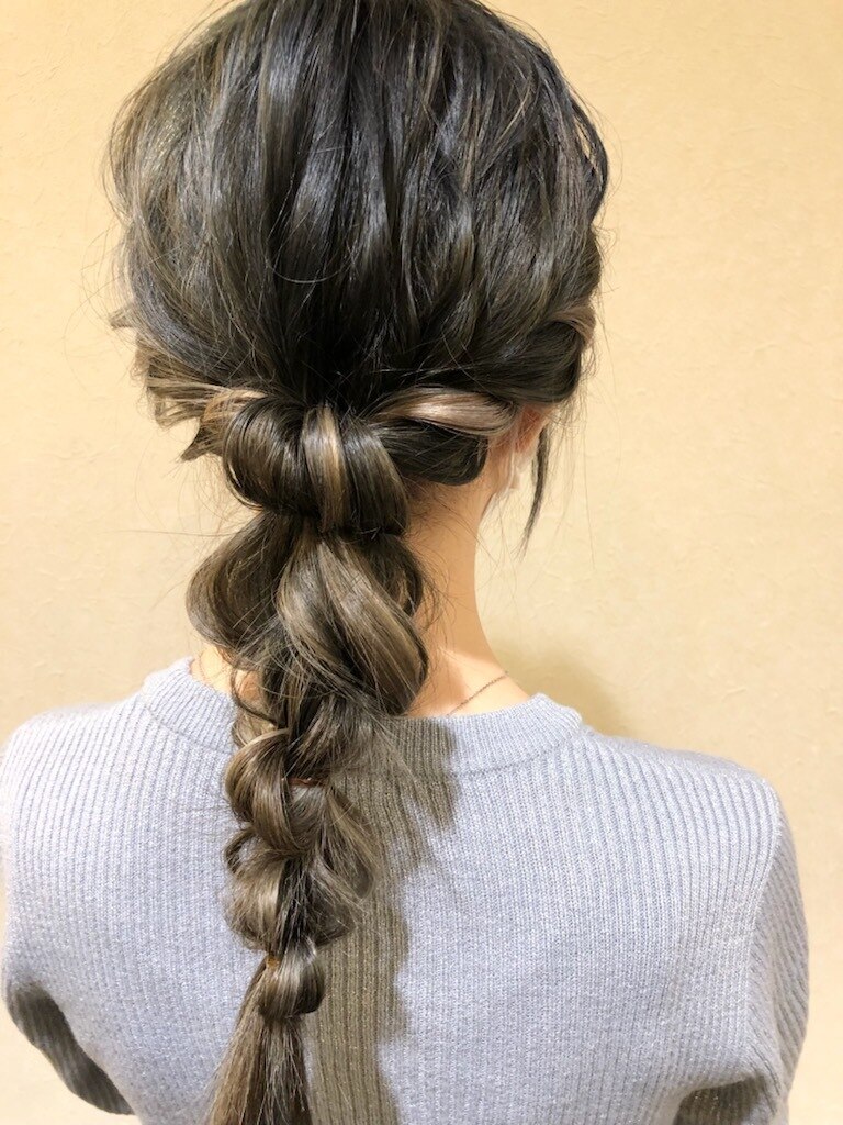 インナーカラー　コントラスト　編みおろし　ヘアセット