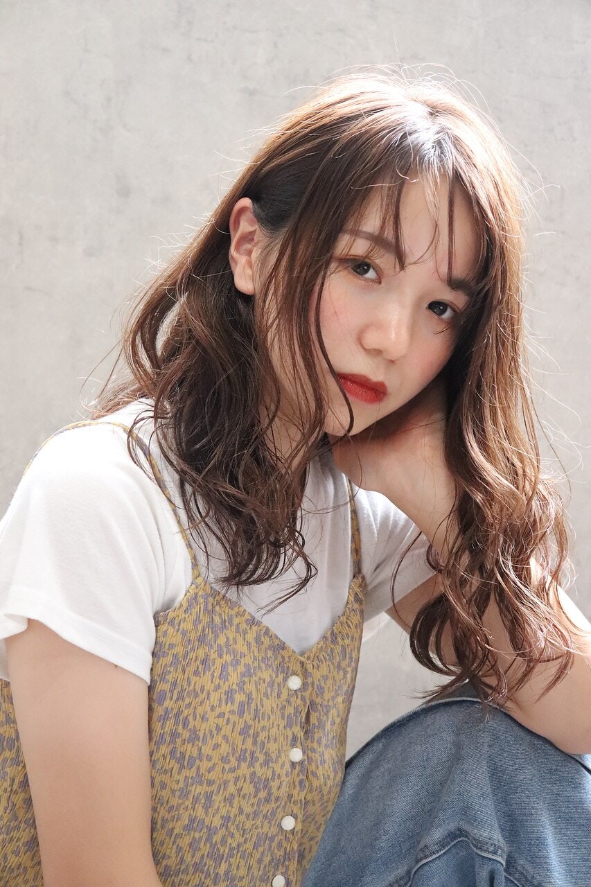 22年は チョコレートカラーで 甘さと艶感たっぷりなヘアカラーを解剖 ホットペッパービューティーマガジン