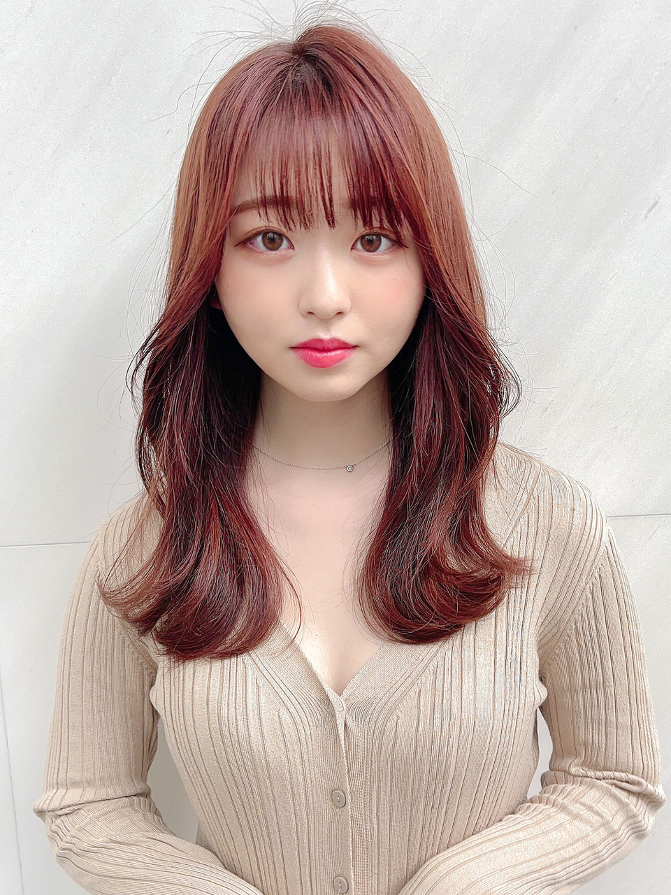 ぱっつん前髪を大人っぽく見せたい おすすめスタイリングテク スタイル見本集 ホットペッパービューティーマガジン