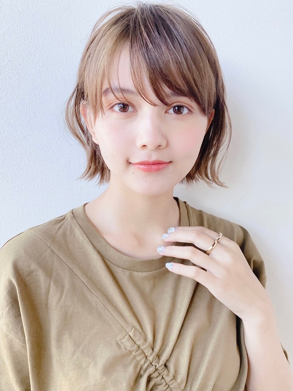 ベース顔に似合う髪型は ベース型さん向けヘアのポイント レングス別サンプル集 ホットペッパービューティーマガジン