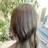 段を入れるってどういうこと 段カットの特徴 魅力とおすすめヘアスタイルを解説 ホットペッパービューティーマガジン 段を入れるってどういうこと 段カットの特徴 魅力とおすすめヘアスタイルを解説 ホットペッパービューティーマガジン