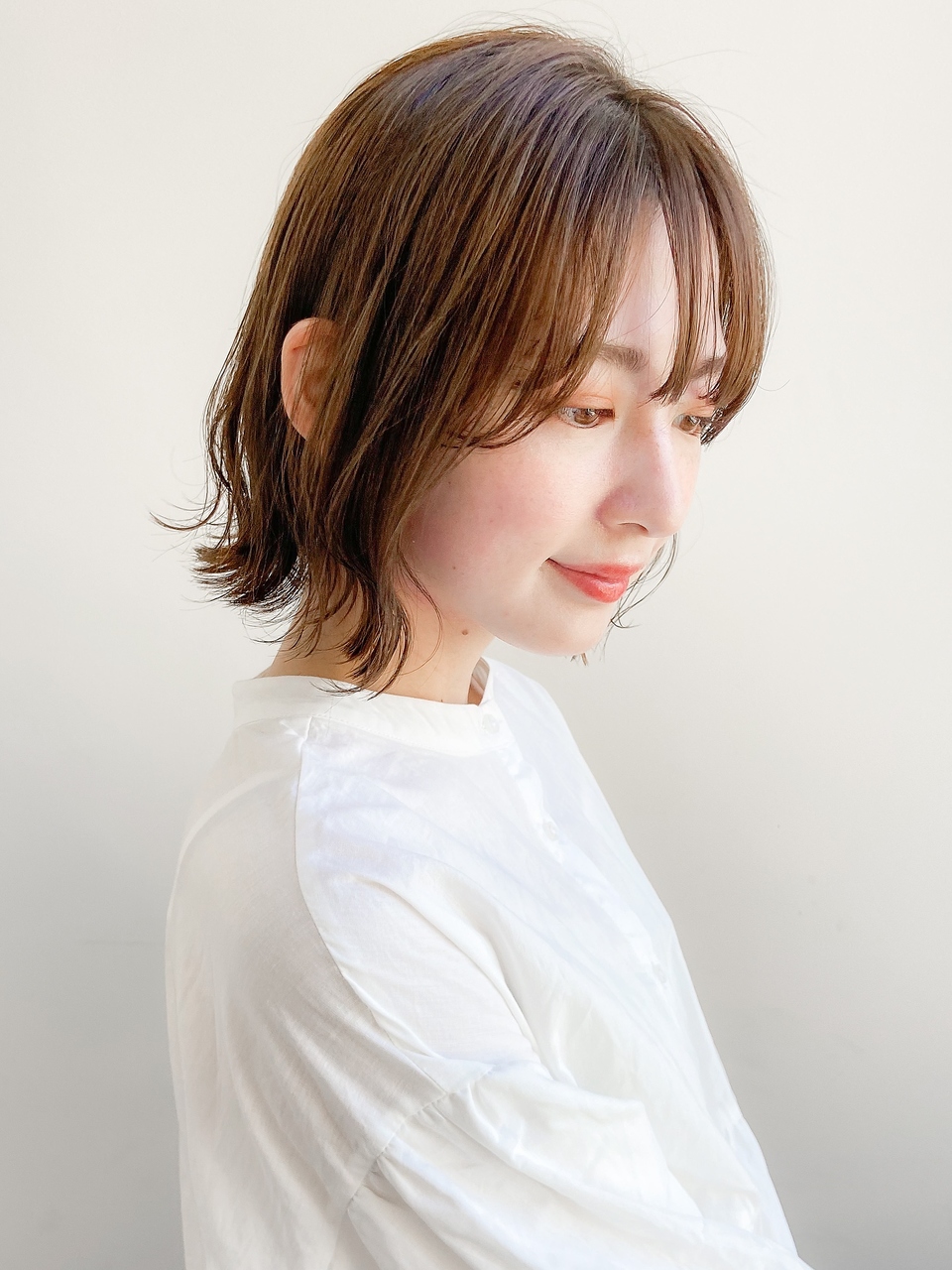小顔ベージュ☆大人かわいいフェザーバングくびれ外ハネボブ○