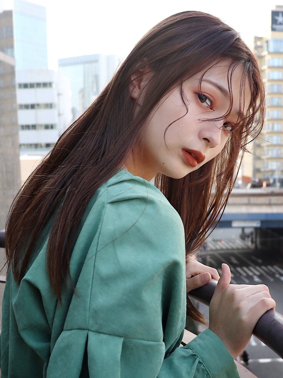 耳かけストレートロング