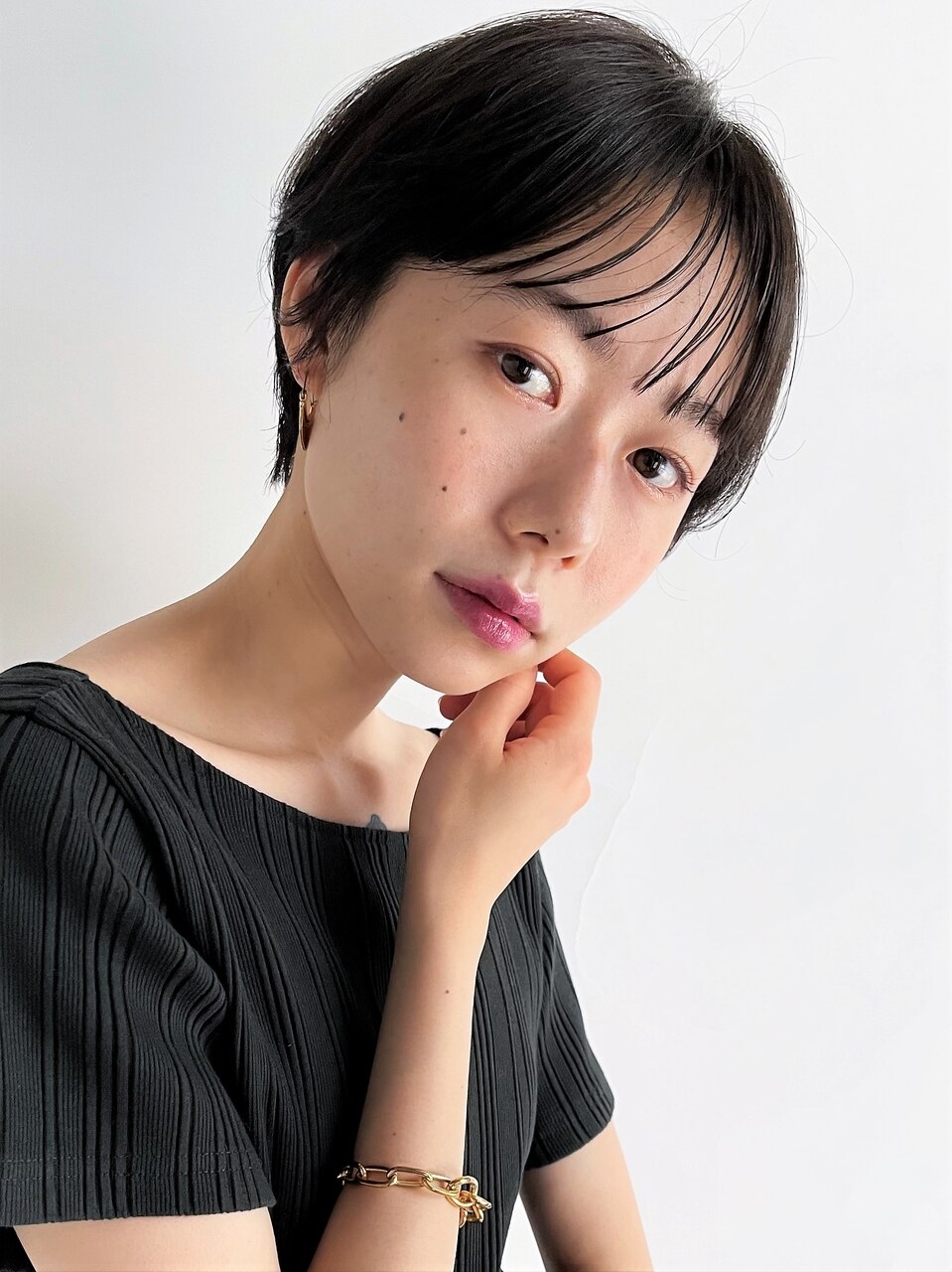 シースルーハンサムショート