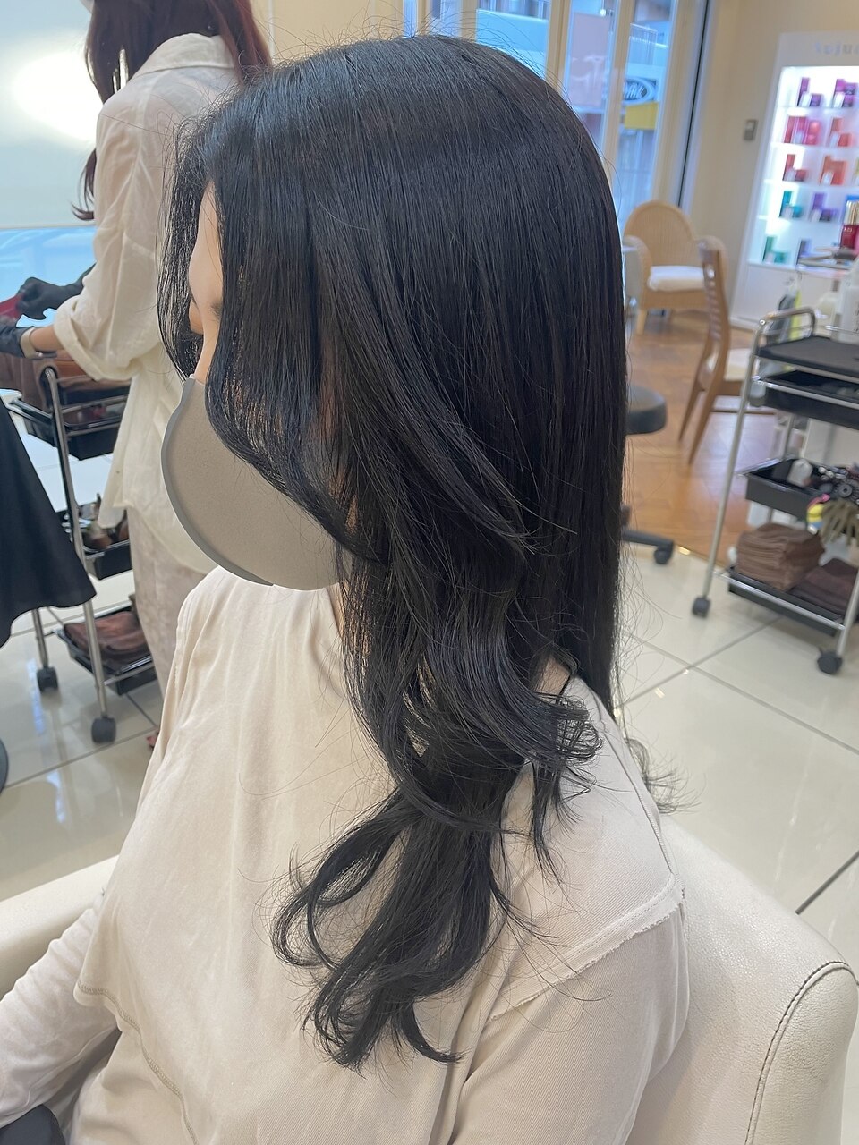 22年 青髪が気になる ブルー系ヘアカラーの種類とブリーチの有無別サンプル集 ホットペッパービューティーマガジン