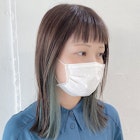 オン眉ぱつんバング× アクセサリーカラーのくすみミント