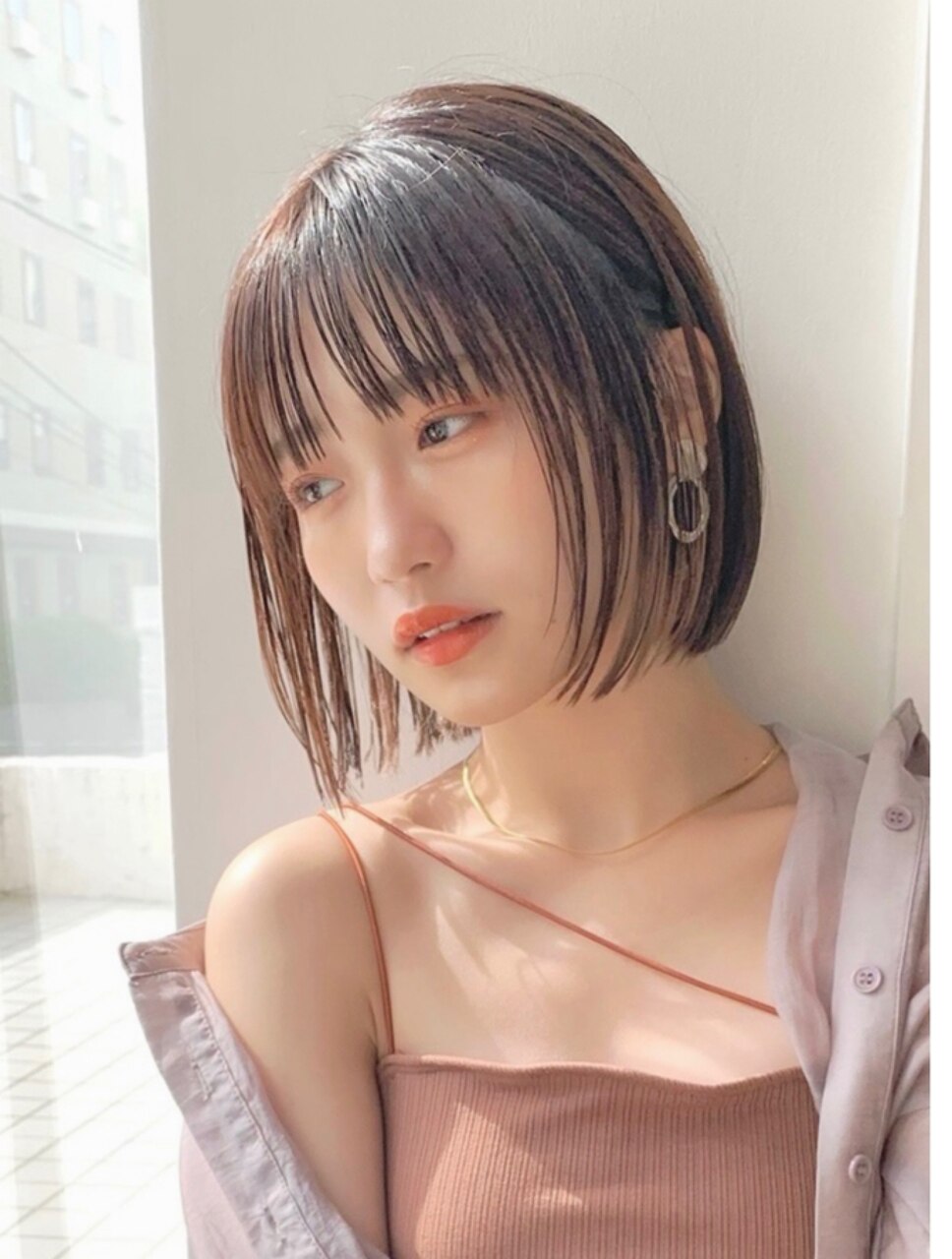 大人上品にラフなボブ