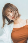 外ハネボブ　ボブ　切りっぱなし　ハイライト　ブリーチ