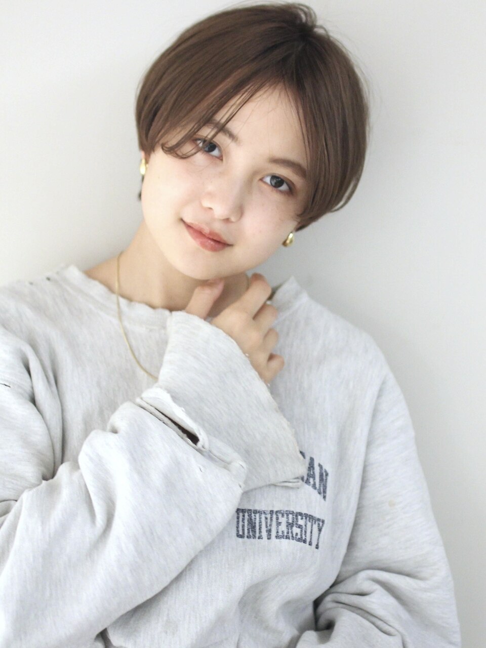 前髪長めショート　 丸みショート　小顔　マッシュショート