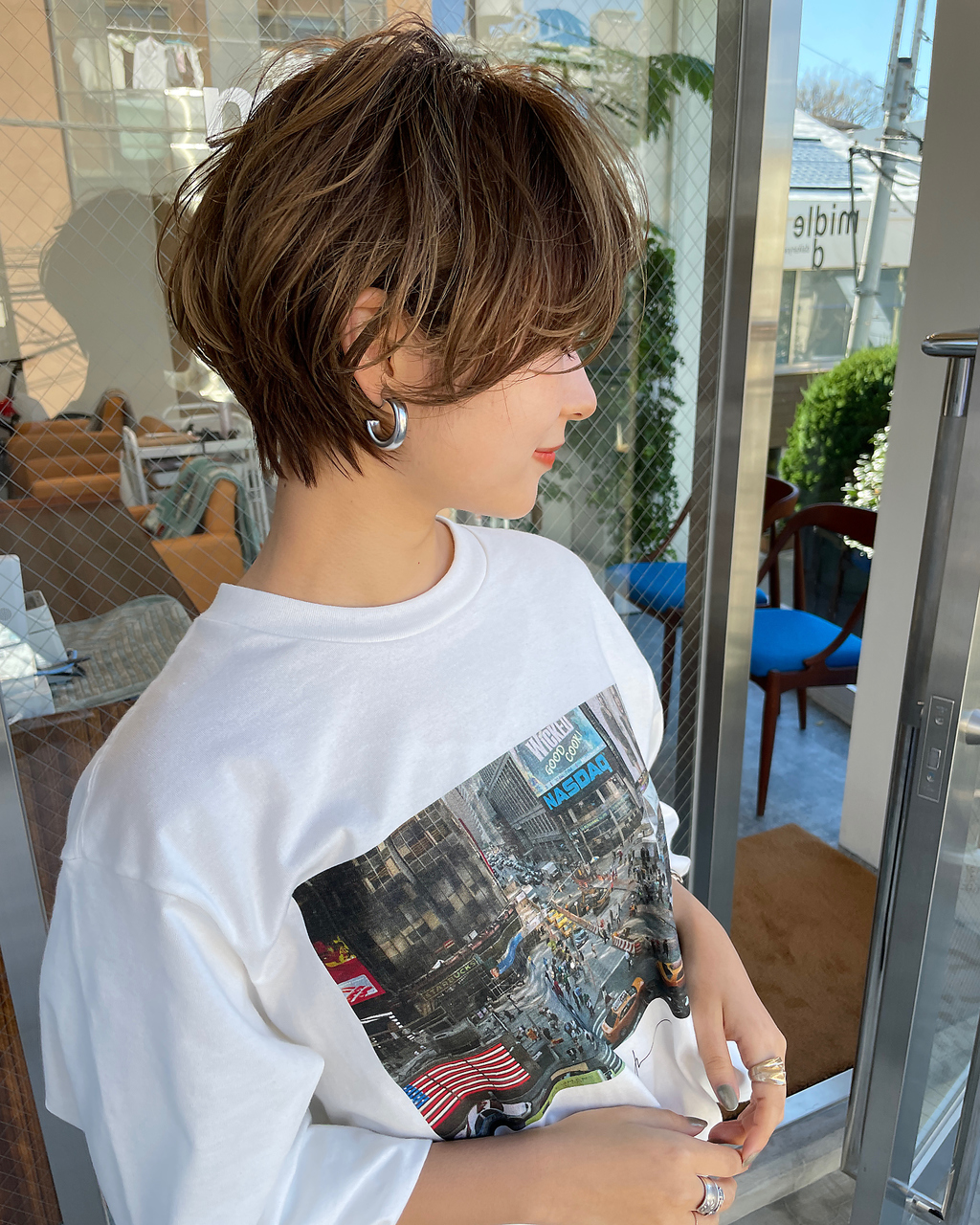 大人可愛いサイドシルエット