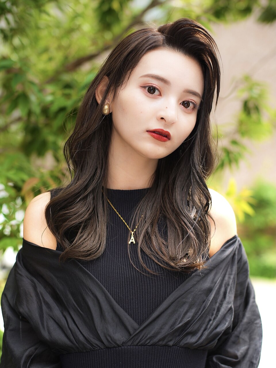 韓国風ロングヘアー！小顔にみえて大人かわいい