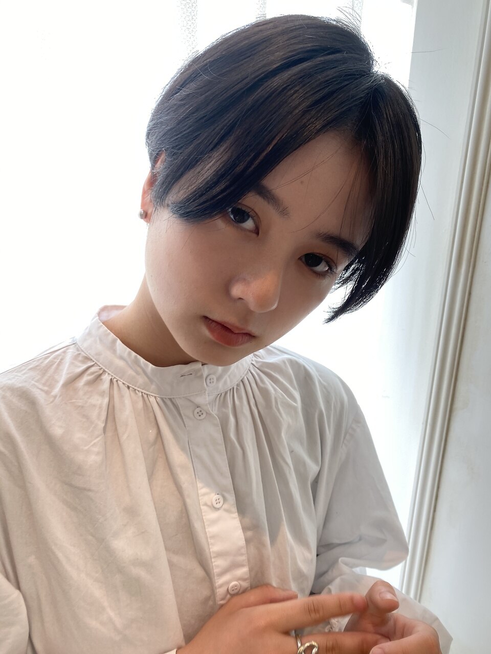 簡単前髪アレンジテク 伸ばしかけや顔型別 おしゃバングにする方法って ホットペッパービューティーマガジン