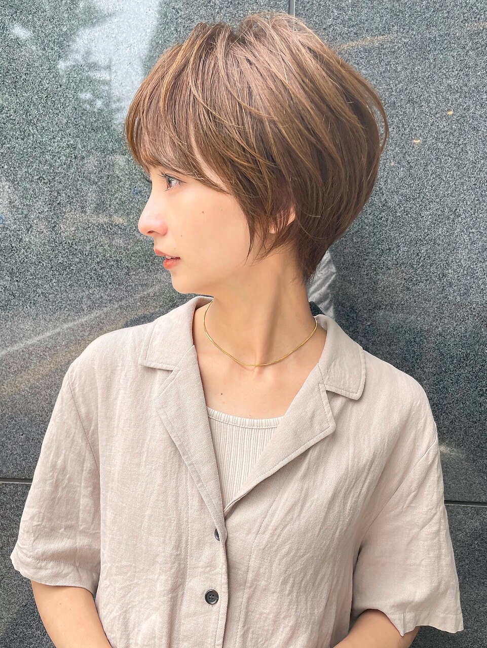 くびれショートで小顔見せ 顔型別ヘアスタイルもご紹介 ホットペッパービューティーマガジン