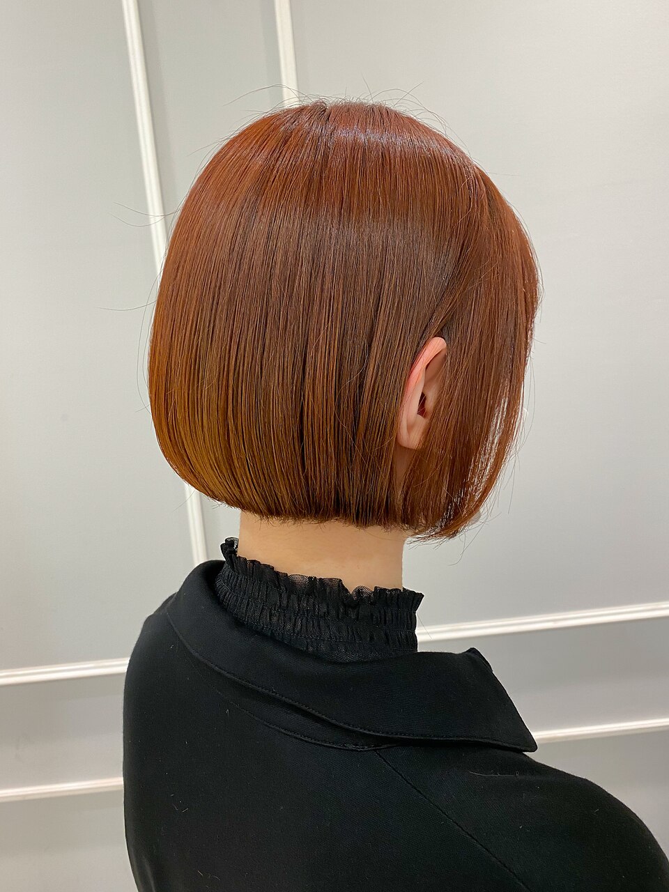 暖色系ボブでツヤっと美シルエットに
