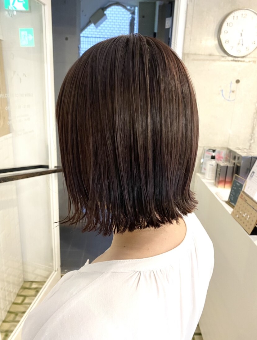 下北沢２０代３０代４０代暖色アッシュ小顔ショート外ハネボブ