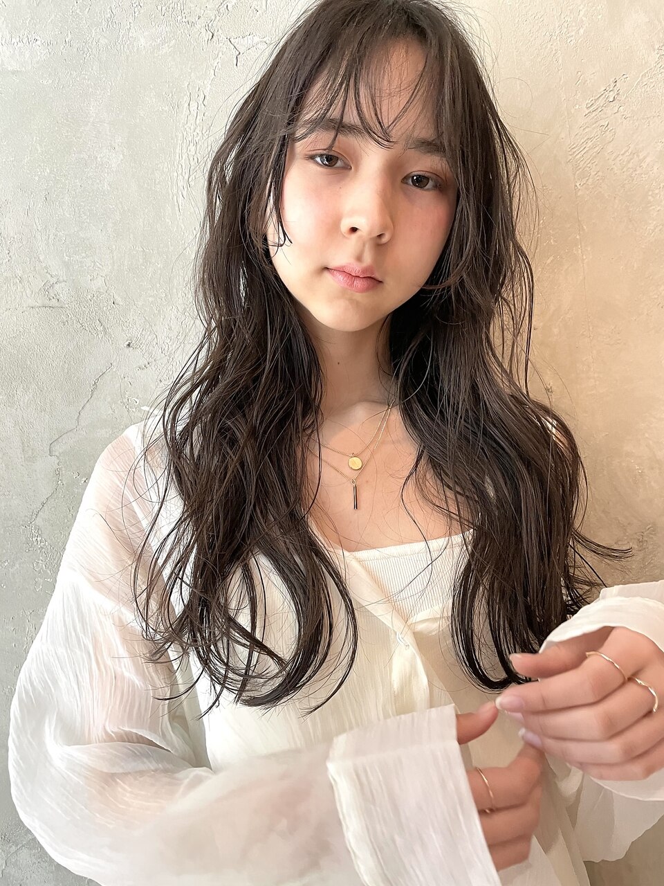 自然な毛流れカールが可愛いナチュラルパーマスタイル