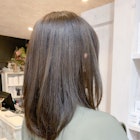 福山市美容室Caary人気 自然なストレートパーマ艶ミントグレー